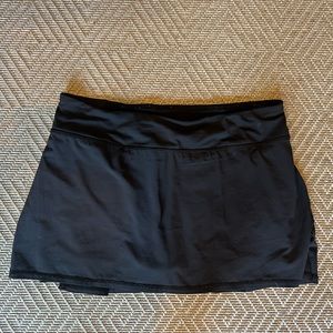 Black lululemon pace rival skirt, Size 8